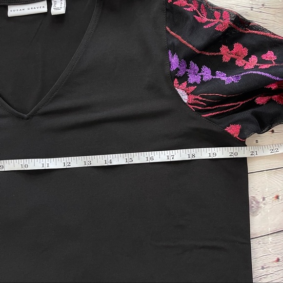 Susan Graver black sheer embroidered sleeve v-neck side slit blouse top size M - Picture 11 of 15